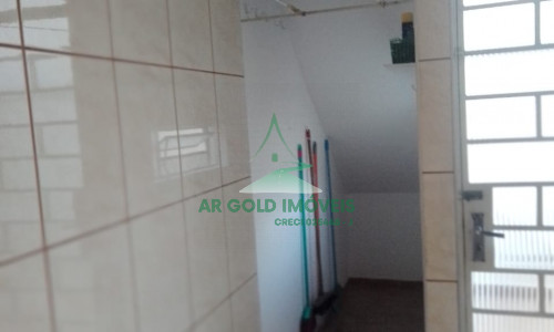 Casa térrea à venda no Parque São Domingos | 2 dormitórios | Edícula | Quintal | 1 vaga