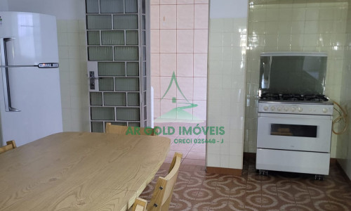 Casa térrea à venda no Parque São Domingos | 2 dormitórios | Edícula | Quintal | 1 vaga