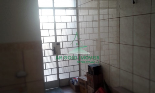 Casa térrea à venda no Parque São Domingos | 2 dormitórios | Edícula | Quintal | 1 vaga