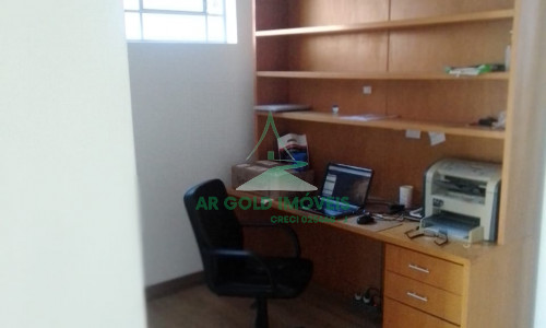 Casa térrea à venda no Parque São Domingos | 2 dormitórios | Edícula | Quintal | 1 vaga