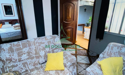 Prédio residencial à venda no Jardim São Jorge | 4 casas | 8 quartos | 3 vagas | 338m²