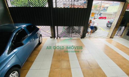 Prédio residencial à venda no Jardim São Jorge | 4 casas | 8 quartos | 3 vagas | 338m²