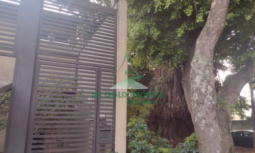 Casa à venda no Jardim Trussardi | 3 dormitórios | 220m² | Solário com churrasqueira | 2 vagas