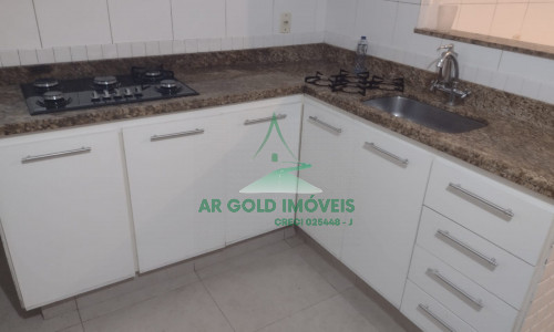 Casa à venda no Jardim Trussardi | 3 dormitórios | 220m² | Solário com churrasqueira | 2 vagas