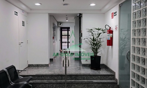 Sala comercial à venda e locação em Perdizes | 28m² | 1 vaga | 2 banheiros