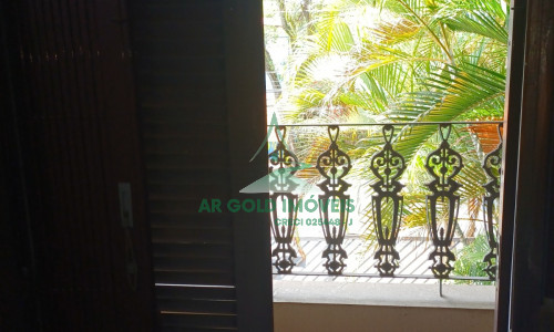 Casa à venda e locação | 360m² | 525m² terreno | Quintal | 8 vagas | Alto padrão