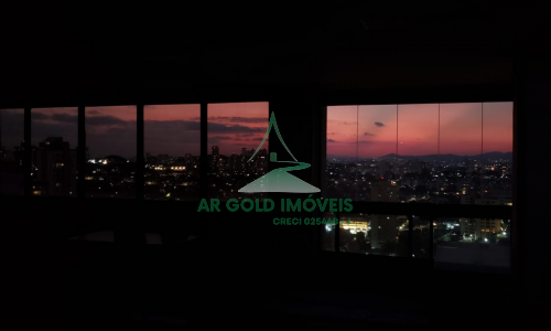 Apartamento duplex à venda em Perdizes | 210m² | 3 suítes | 3 vagas | Alto padrão