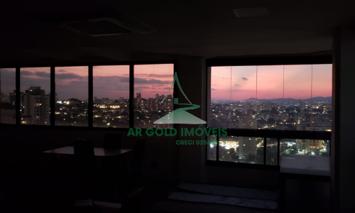 Apartamento duplex à venda em Perdizes | 210m² | 3 suítes | 3 vagas | Alto padrão