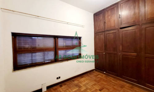 Casa para locação em Perdizes | 430m² | 7 dormitórios | 4 vagas | Uso comercial ou residencial