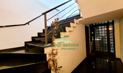 Casa para locação em Perdizes | 430m² | 7 dormitórios | 4 vagas | Uso comercial ou residencial