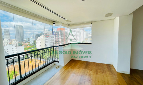 Apartamento à venda em Perdizes | 215m² | 3 suítes | 4 vagas | Reformado e amplo