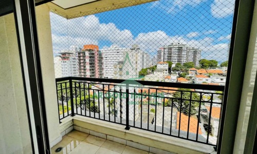 Apartamento à venda em Perdizes | 215m² | 3 suítes | 4 vagas | Reformado e amplo