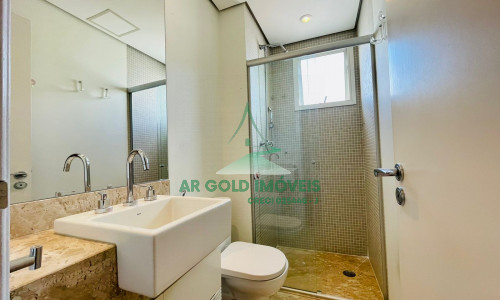 Apartamento à venda em Perdizes | 215m² | 3 suítes | 4 vagas | Reformado e amplo