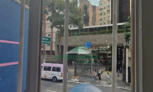 Casa comercial para locação na Bela Vista | 408m² | Amplo estacionamento | Excelente localização