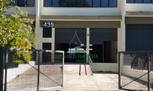 Galpão para locação em Tamboré | 1.000m² | Doca para caminhão | Excelente localização