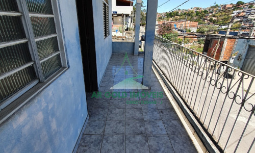 Casa à venda em Francisco Morato | 3 dormitórios | 5 vagas | Salão comercial