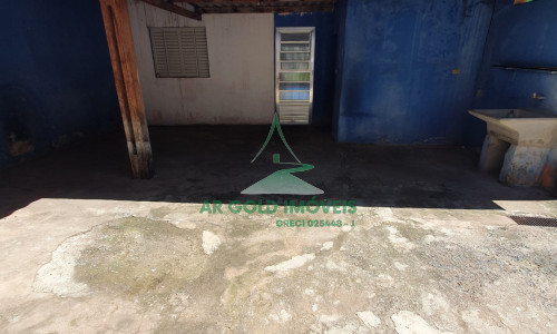 Casa à venda em Francisco Morato | 3 dormitórios | 5 vagas | Salão comercial