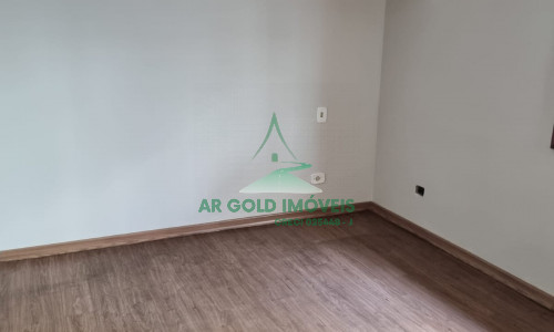 Casa à venda no Jardim Pinheiros | 207m² | 4 dormitórios (2 suítes) | 2 vagas