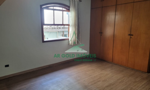 Casa à venda no Jardim Pinheiros | 207m² | 4 dormitórios (2 suítes) | 2 vagas