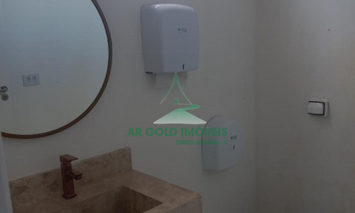 Casa comercial à venda ou locação em Perdizes | 550m² | 4 vagas | Rooftop | Piscina