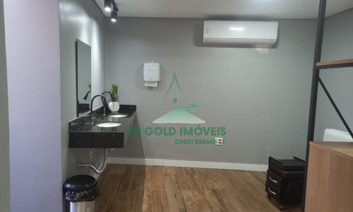 Casa comercial à venda ou locação em Perdizes | 550m² | 4 vagas | Rooftop | Piscina