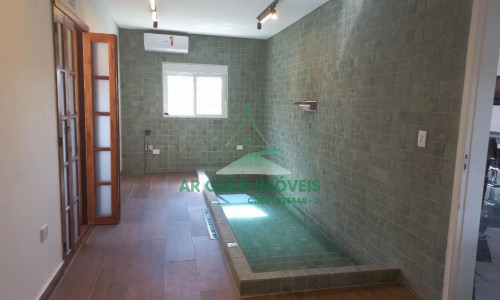 Casa comercial à venda ou locação em Perdizes | 550m² | 4 vagas | Rooftop | Piscina