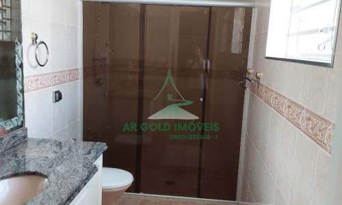 Casa à venda na Vila Ipojuca | 3 dorms (2 suítes) | 5 vagas | Escritório | Salão