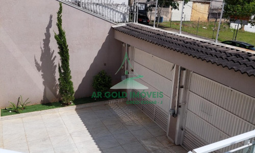 Casa à venda na Vila Ipojuca | 3 dorms (2 suítes) | 5 vagas | Escritório | Salão