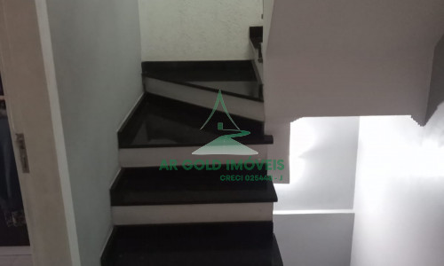 Casa à venda no Jaraguá | 3 dorms (1 suíte) | 3 andares | Churrasqueira | 1 vaga