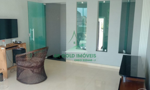 Casa à venda no Jaraguá | 3 dorms (1 suíte) | 3 andares | Churrasqueira | 1 vaga