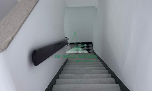 Casa para locação na Vila Madalena | 400m² | 3 dorms (2 suítes) | 7 vagas | Escritório