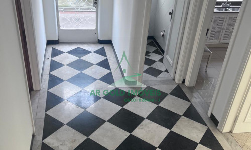 Casa para locação na Vila Madalena | 400m² | 3 dorms (2 suítes) | 7 vagas | Escritório