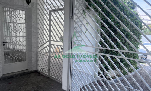 Casa para locação na Vila Madalena | 400m² | 3 dorms (2 suítes) | 7 vagas | Escritório