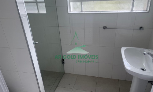 Casa para locação na Vila Madalena | 400m² | 3 dorms (2 suítes) | 7 vagas | Escritório