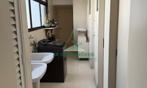 Apartamento para locação no Edifício Villa D’Este | 224m² | 2 suítes | 3 vagas | Mobiliado