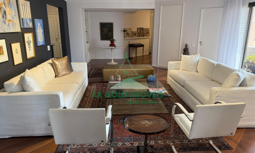 Apartamento para locação no Edifício Villa D’Este | 224m² | 2 suítes | 3 vagas | Mobiliado