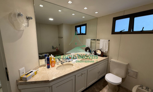 Apartamento para locação no Edifício Villa D’Este | 224m² | 2 suítes | 3 vagas | Mobiliado