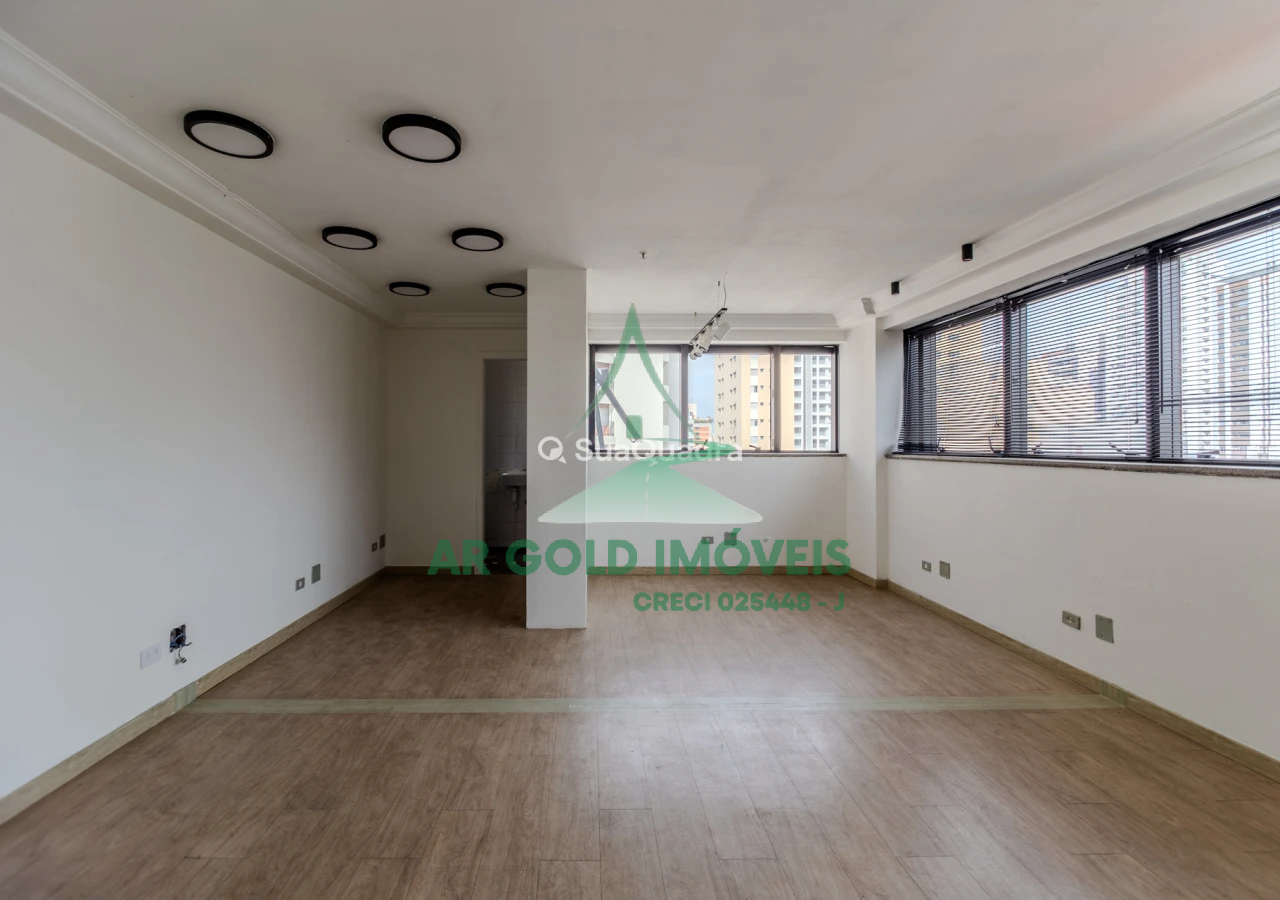 Conjunto comercial para locação no Edifício Debora Commercial Building | 42m² | 1 vaga | Pinheiros