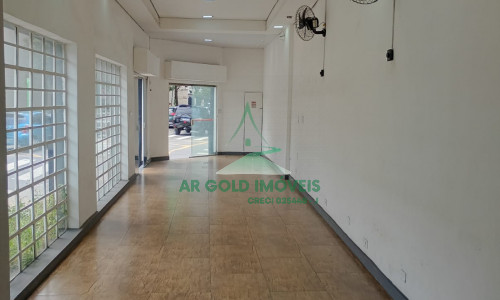 Loja comercial para locação na Lapa | 100m² | Esquina | 2 vitrines | Alto fluxo