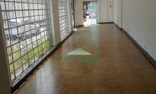 Loja comercial para locação na Lapa | 100m² | Esquina | 2 vitrines | Alto fluxo