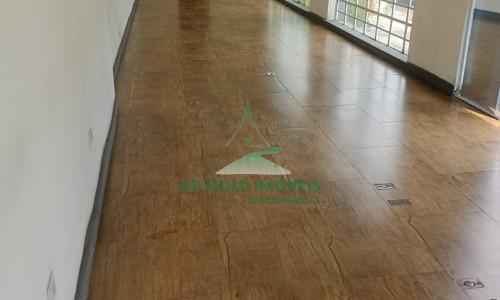 Loja comercial para locação na Lapa | 100m² | Esquina | 2 vitrines | Alto fluxo