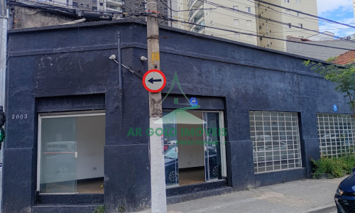 Loja comercial para locação na Lapa | 100m² | Esquina | 2 vitrines | Alto fluxo