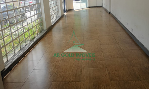 Loja comercial para locação na Lapa | 100m² | Esquina | 2 vitrines | Alto fluxo