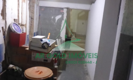 Prédio comercial à venda na Lapa | 450m² construídos | 250m² terreno | Renda locada