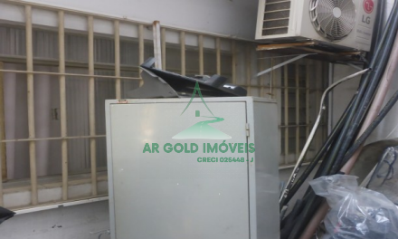 Prédio comercial à venda na Lapa | 450m² construídos | 250m² terreno | Renda locada