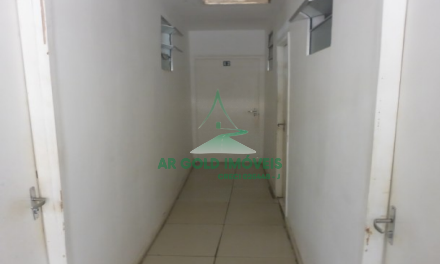 Prédio comercial à venda na Lapa | 450m² construídos | 250m² terreno | Renda locada