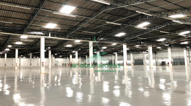 Galpão logístico para locação na Vila Leopoldina | 9.507m² | 37 docas | pé-direito alto