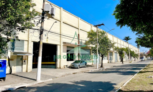 Galpão logístico para locação na Vila Leopoldina | 9.507m² | 37 docas | pé-direito alto
