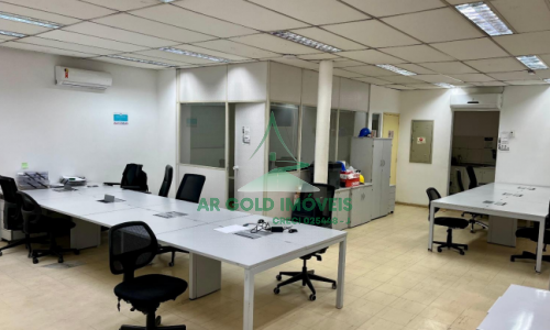 Galpão logístico para locação na Vila Leopoldina | 9.507m² | 37 docas | pé-direito alto