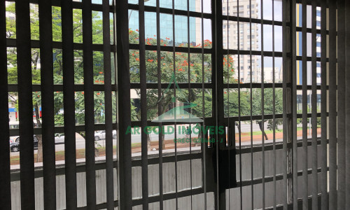 Conjunto comercial na Faria Lima | 134m² | reformado | 5 salas | terraço